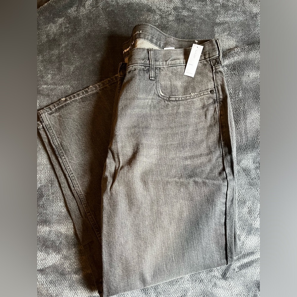 Old Navy Men’s Grey Jeans - Size 44 x 30